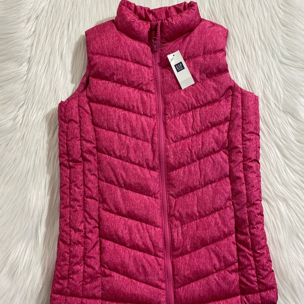 Gap Kids pink puffer vest size XXL 13Y